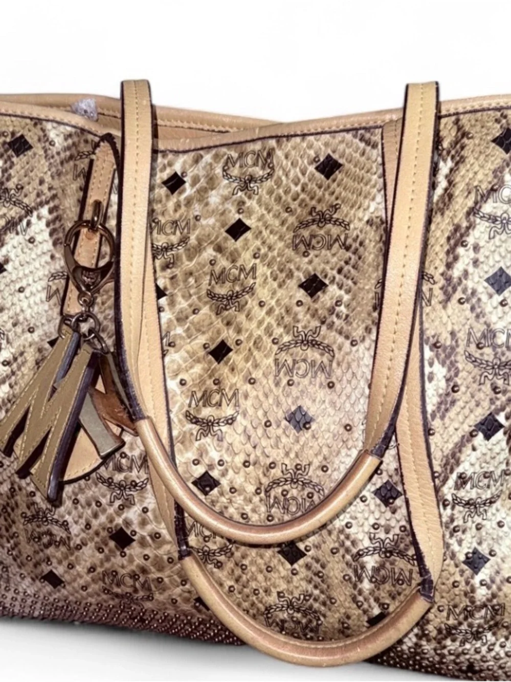Rare MCM Liz Shopper MCM Visetos Python Pattern with Embossing Studs Tote - Picture 2 of 5